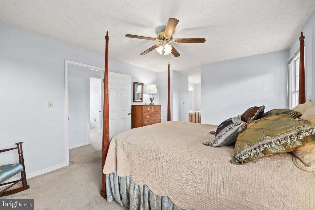 1605 FORT BRADDOCK COURT