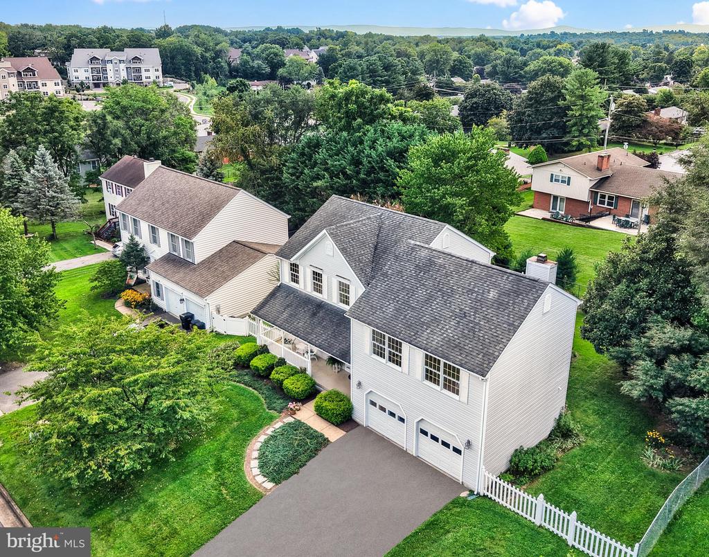 1605 FORT BRADDOCK COURT