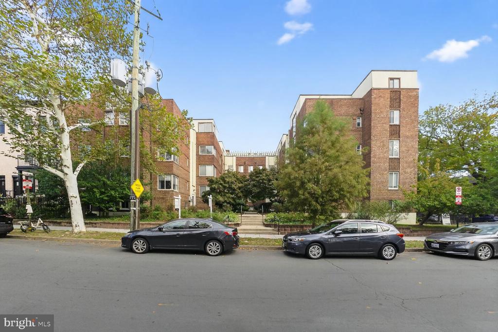 5407 9TH STREET NW 8
