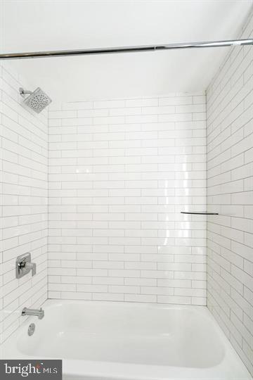 3408 W FOREST PARK AVENUE Unit: 2ND FLOOR