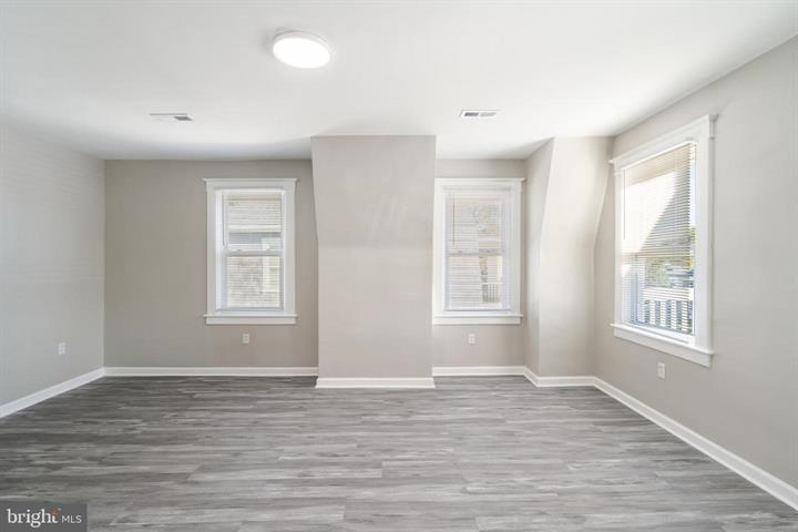3408 W FOREST PARK AVENUE Unit: 2ND FLOOR