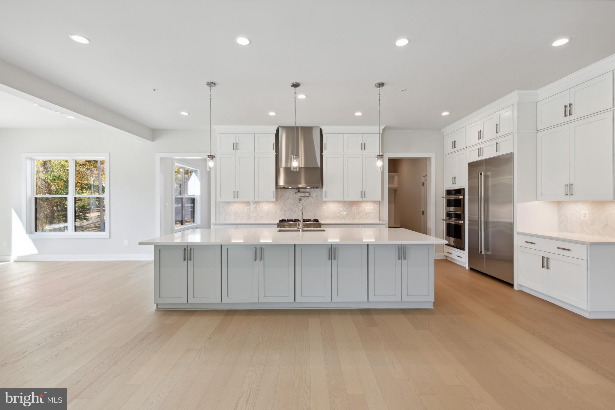 10605 REYNOLDS COURT