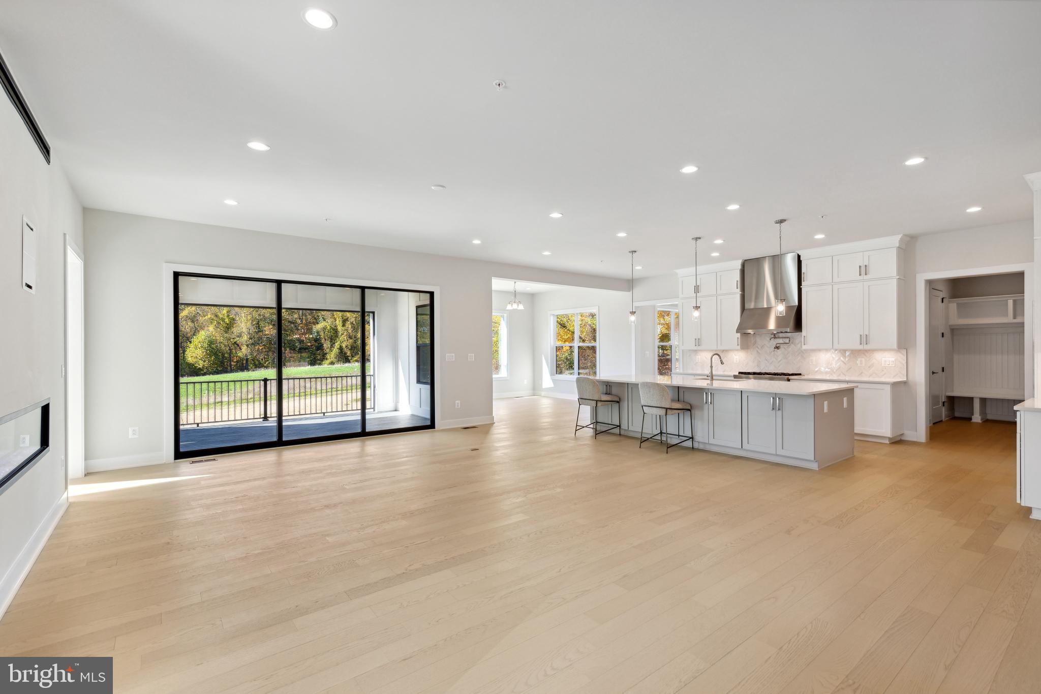 10605 REYNOLDS COURT