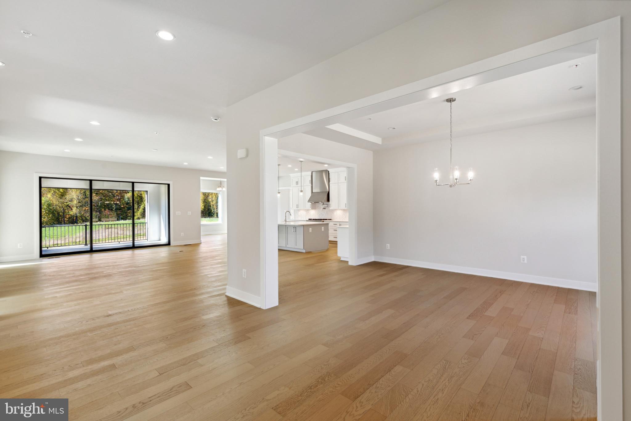 10605 REYNOLDS COURT
