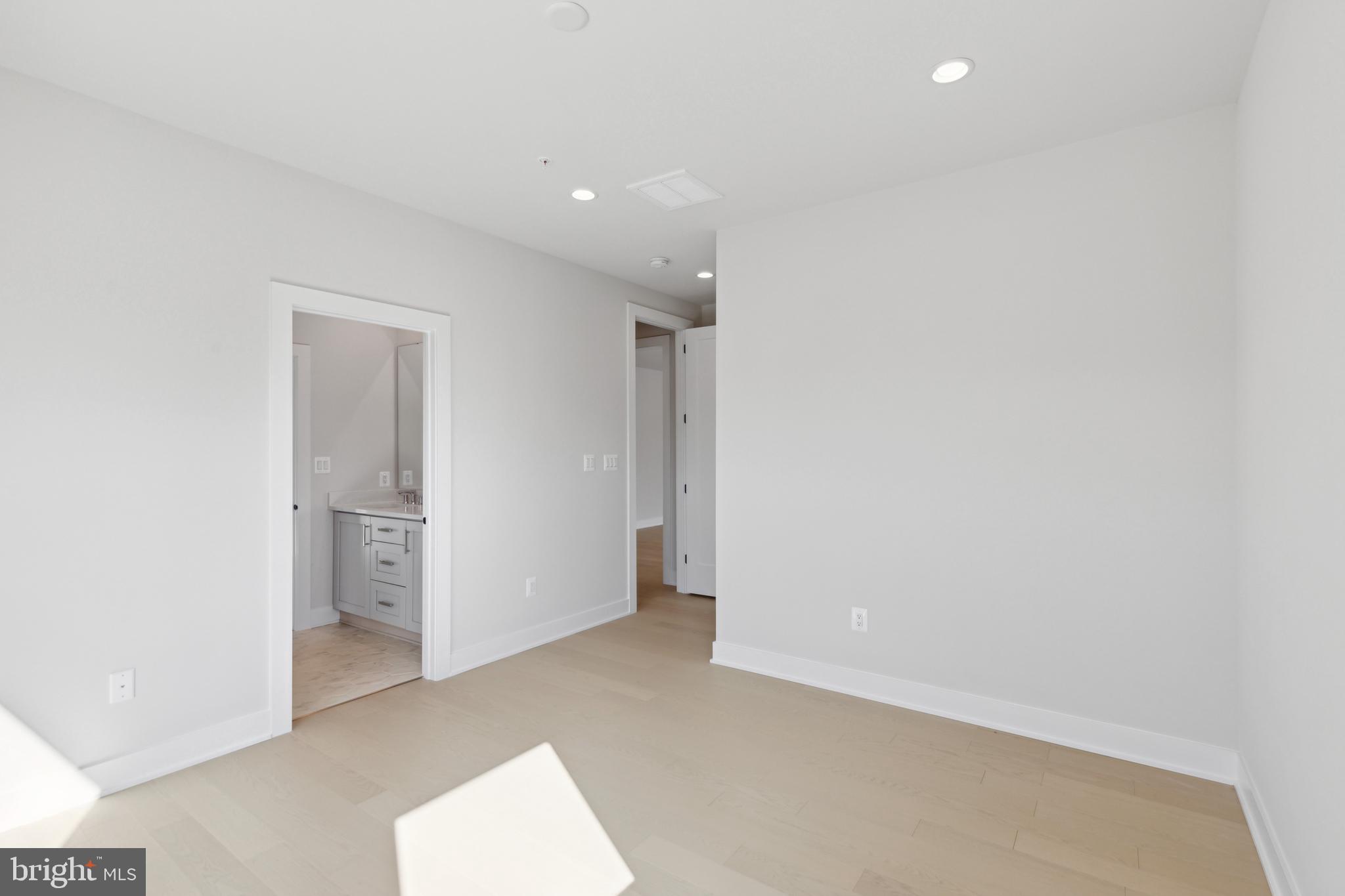 10605 REYNOLDS COURT