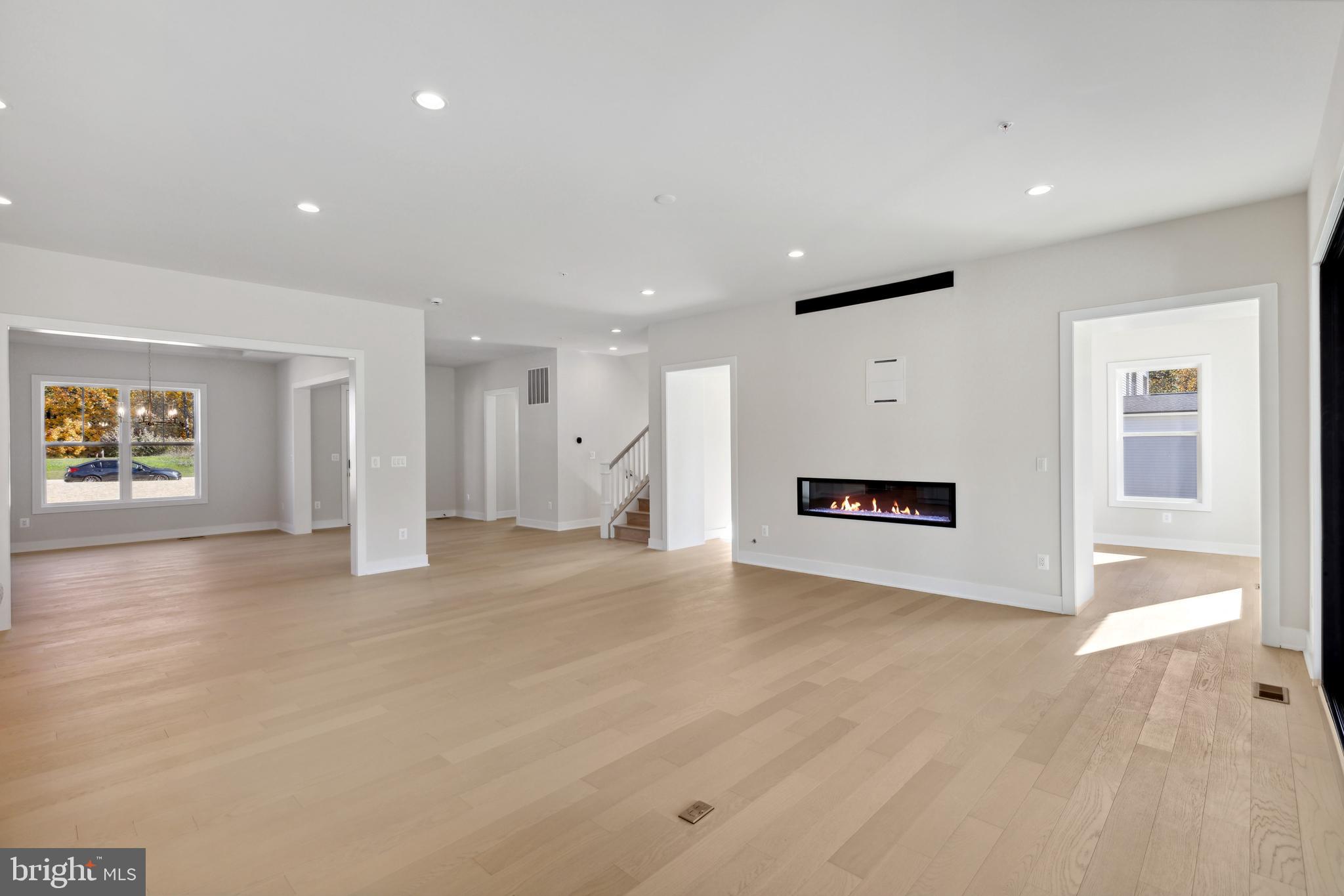 10605 REYNOLDS COURT