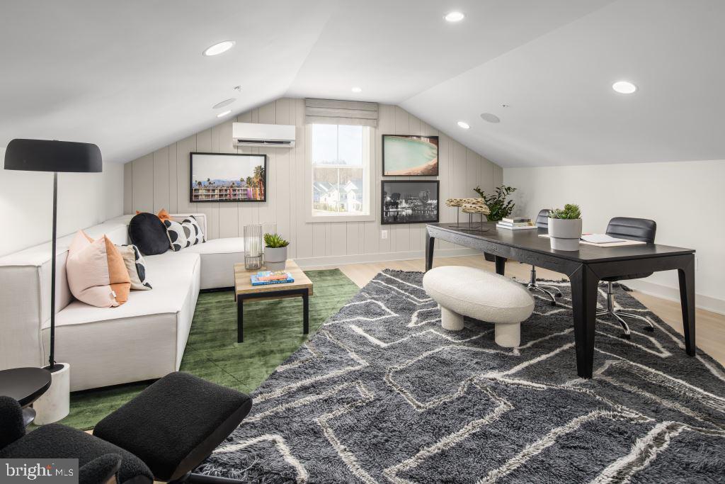 12118 HANSON FARM DRIVE