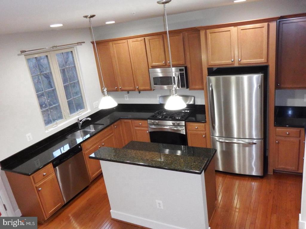 13316 SHEFFIELD MANOR DRIVE 15