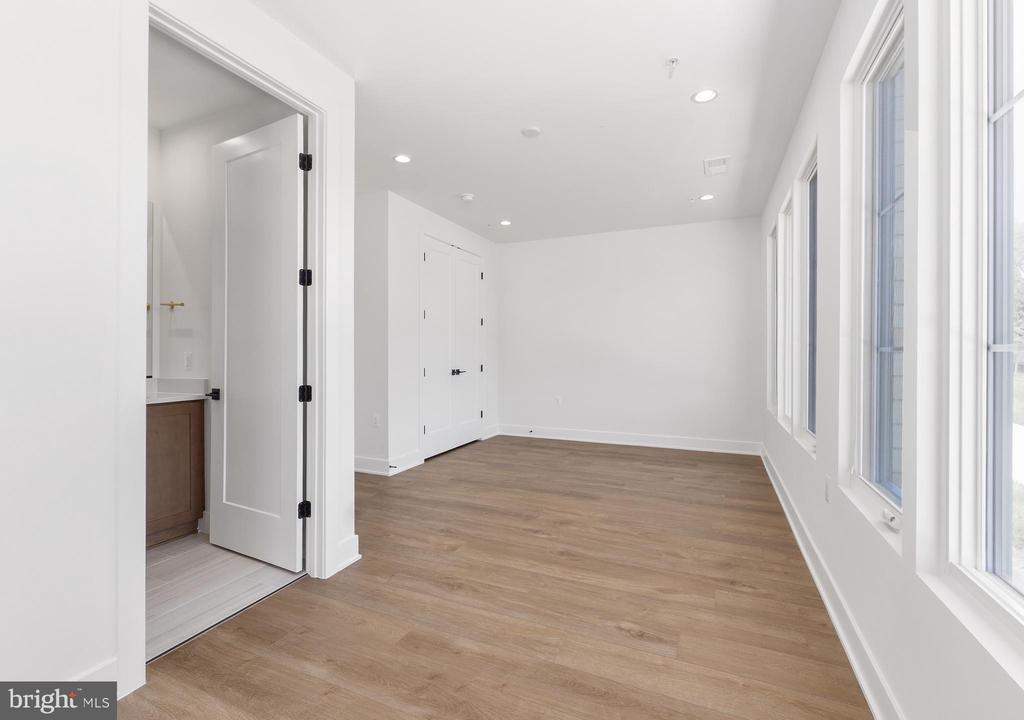 8618 ERDEM PLACE