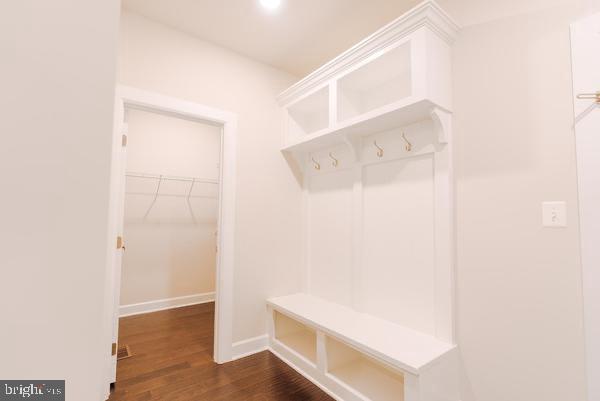 13807 WESTERLO COURT