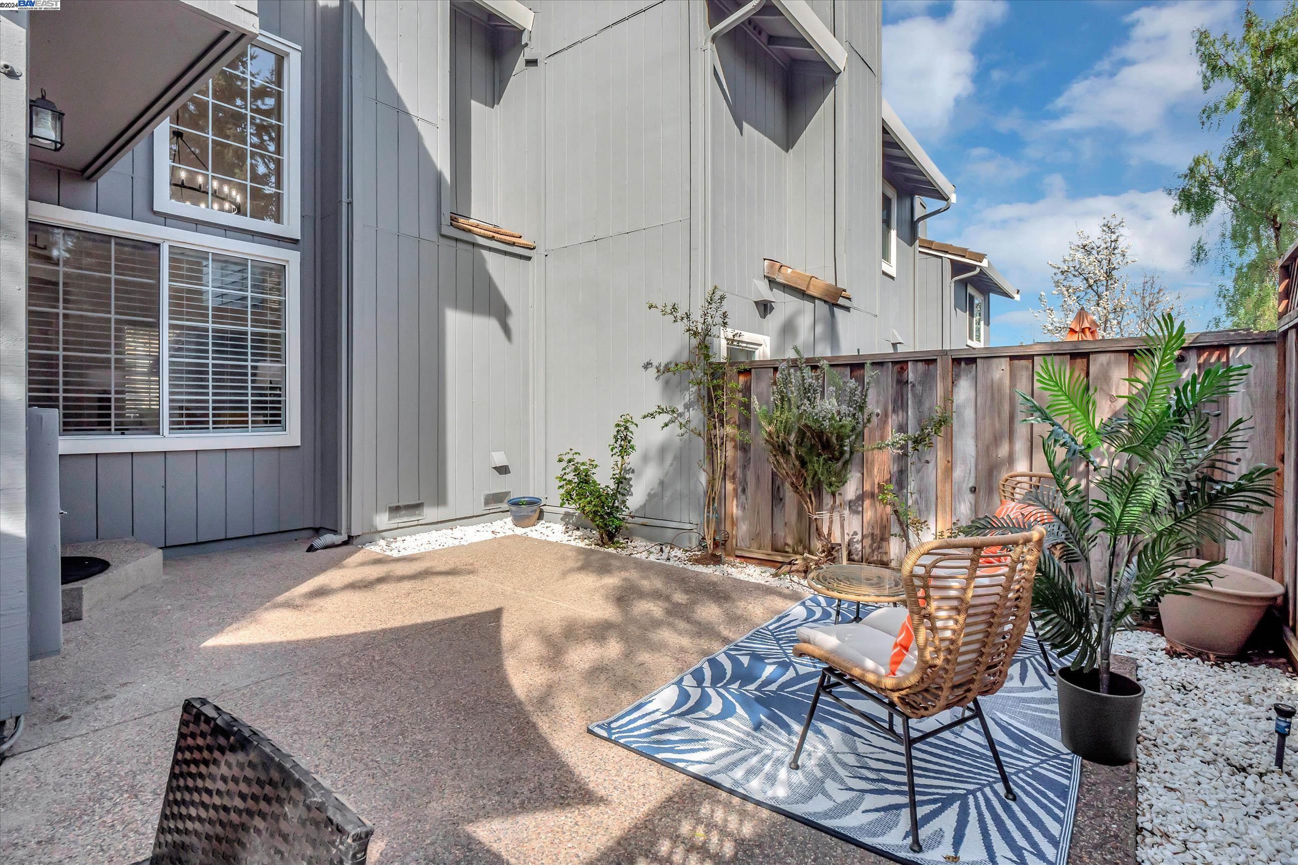 7538 Rolling Hills Cir
