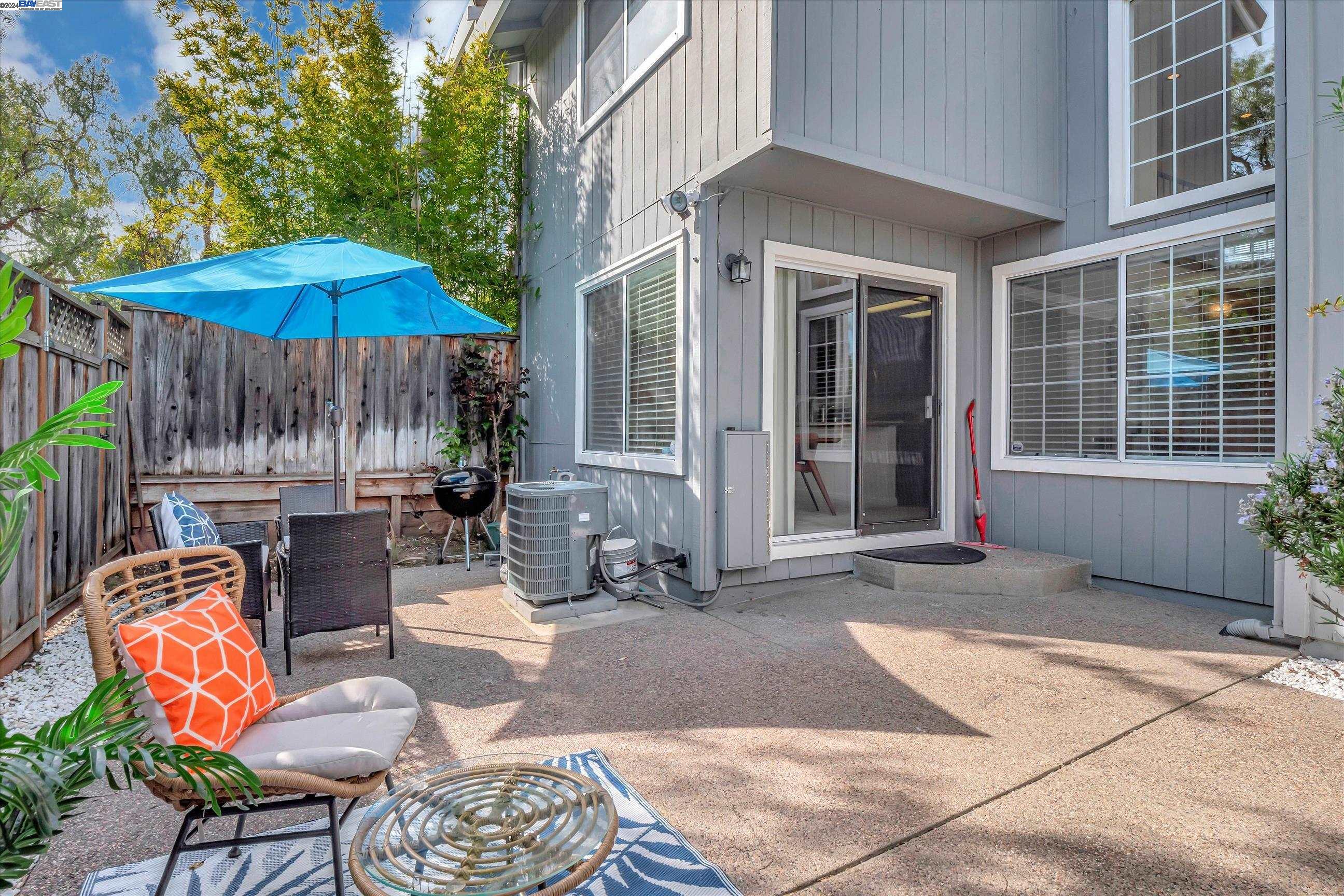 7538 Rolling Hills Cir