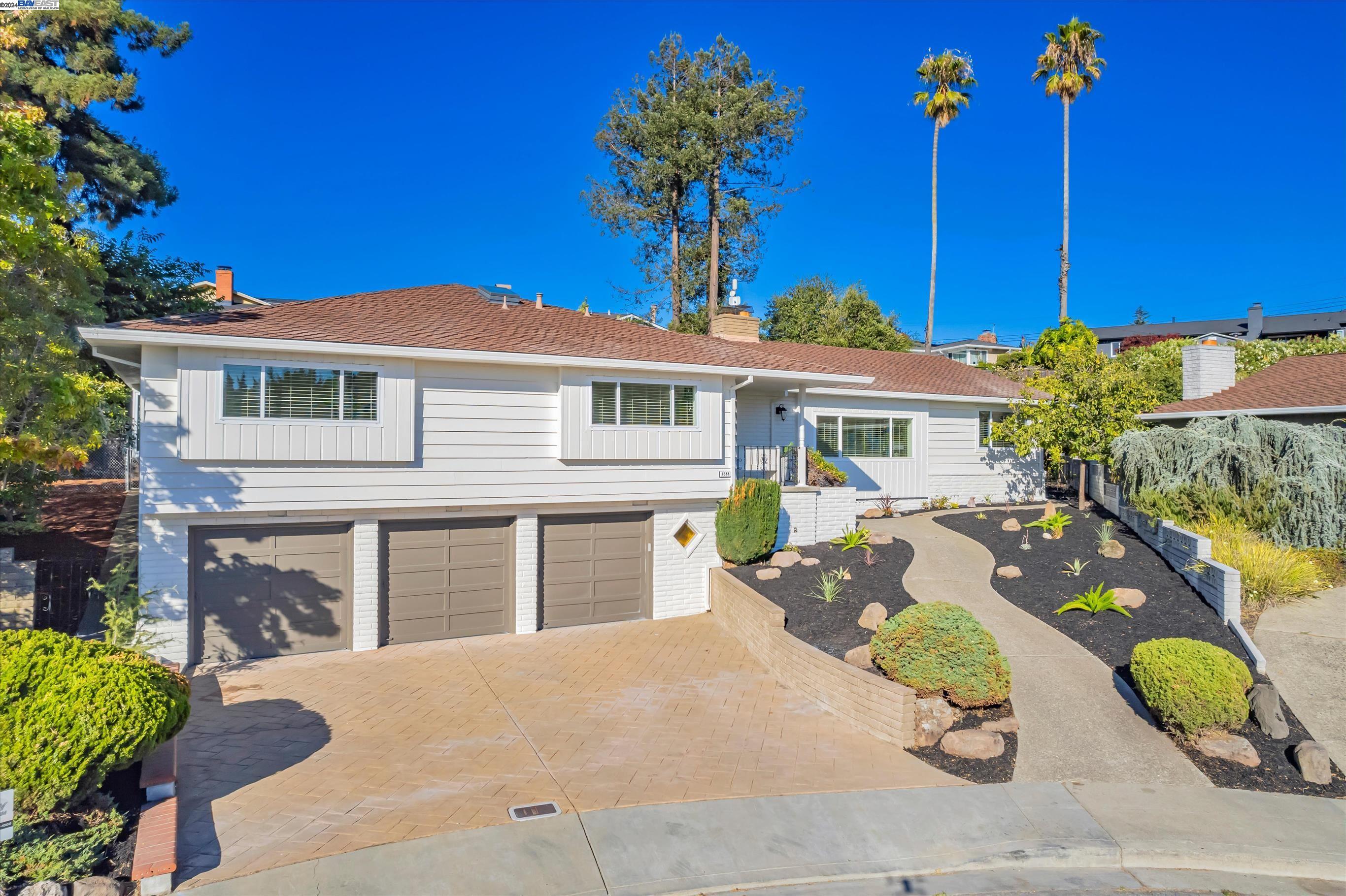 1688 Regent Dr