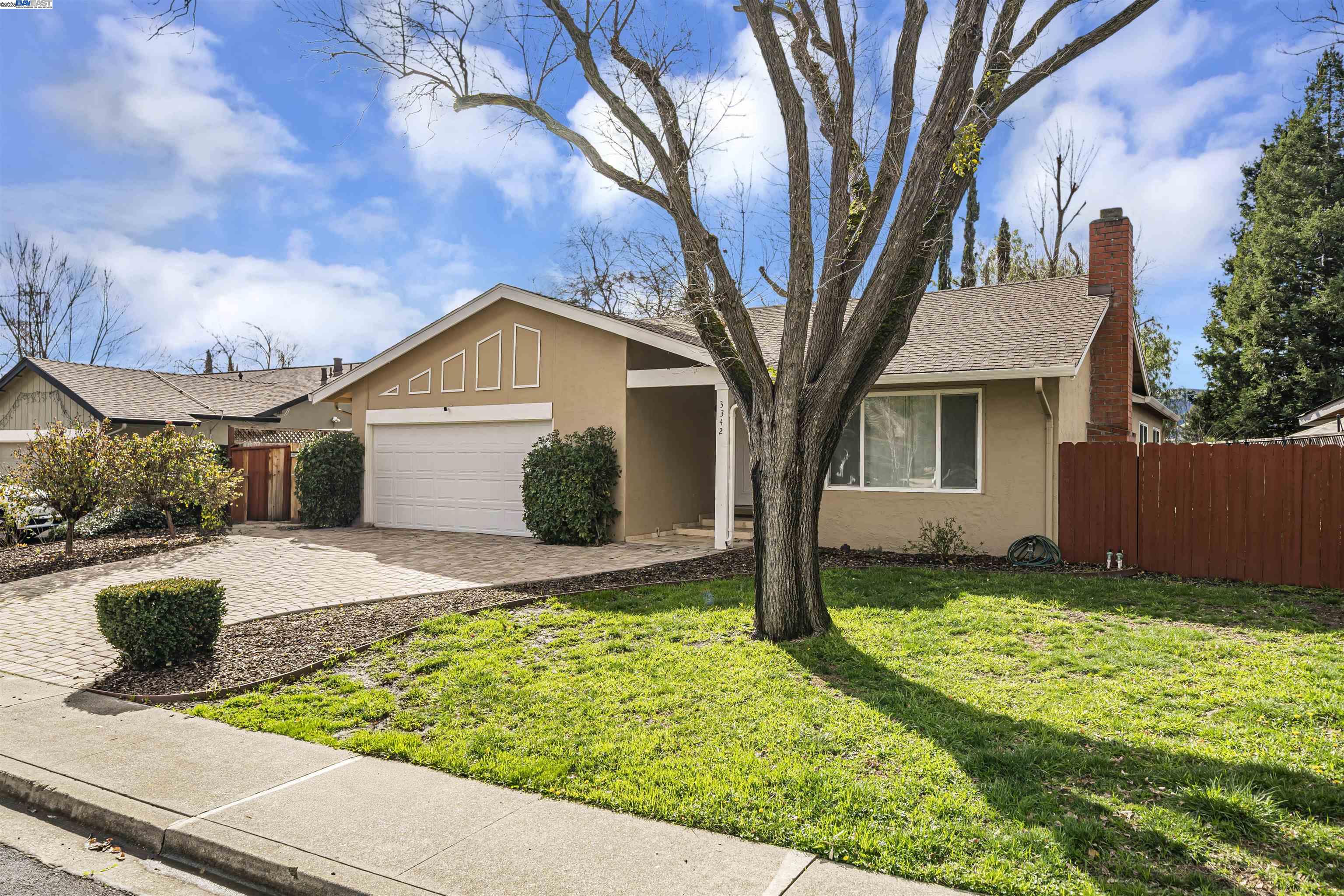 3342 Casa Grande Dr