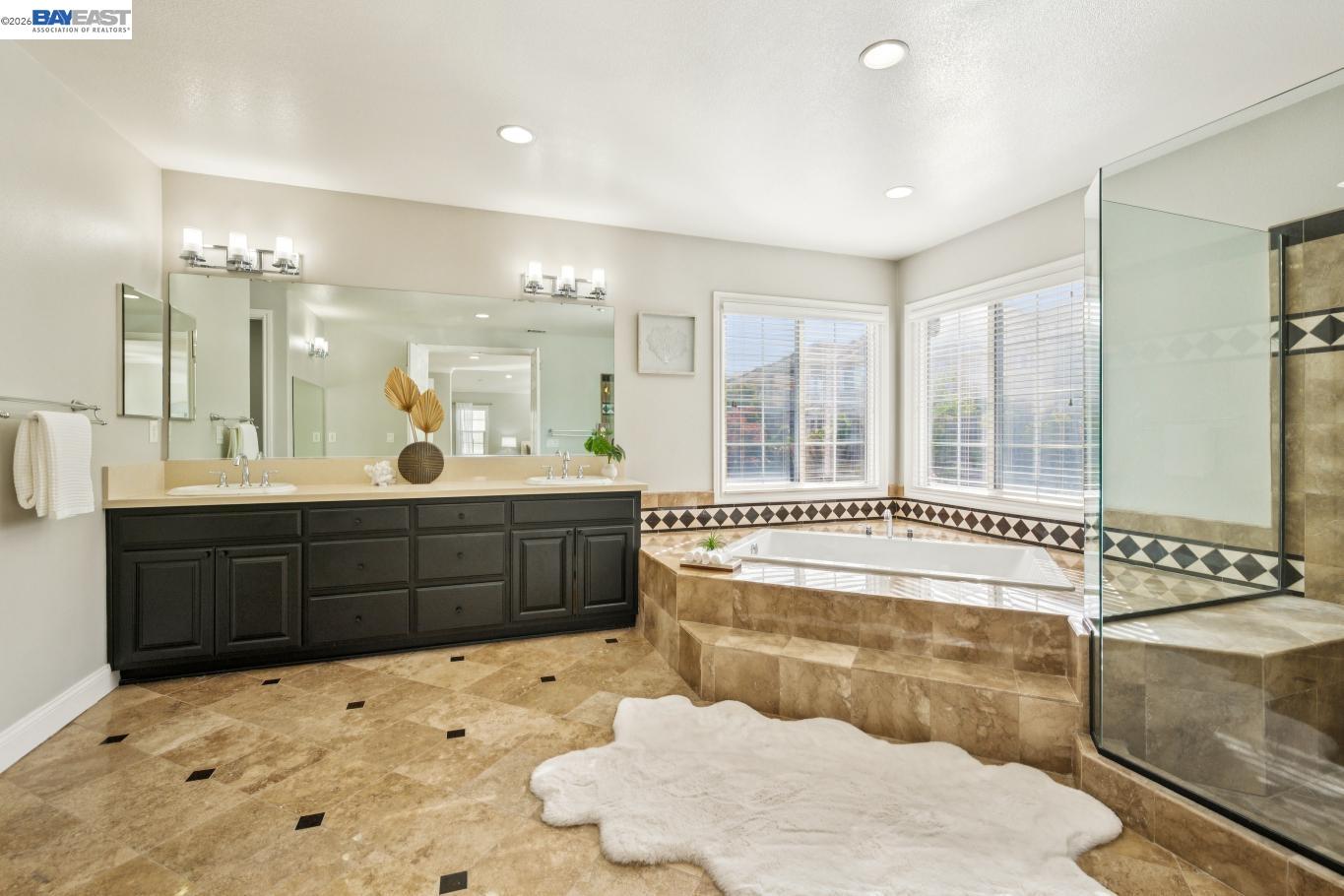 2811 E Sugar Hill Ter