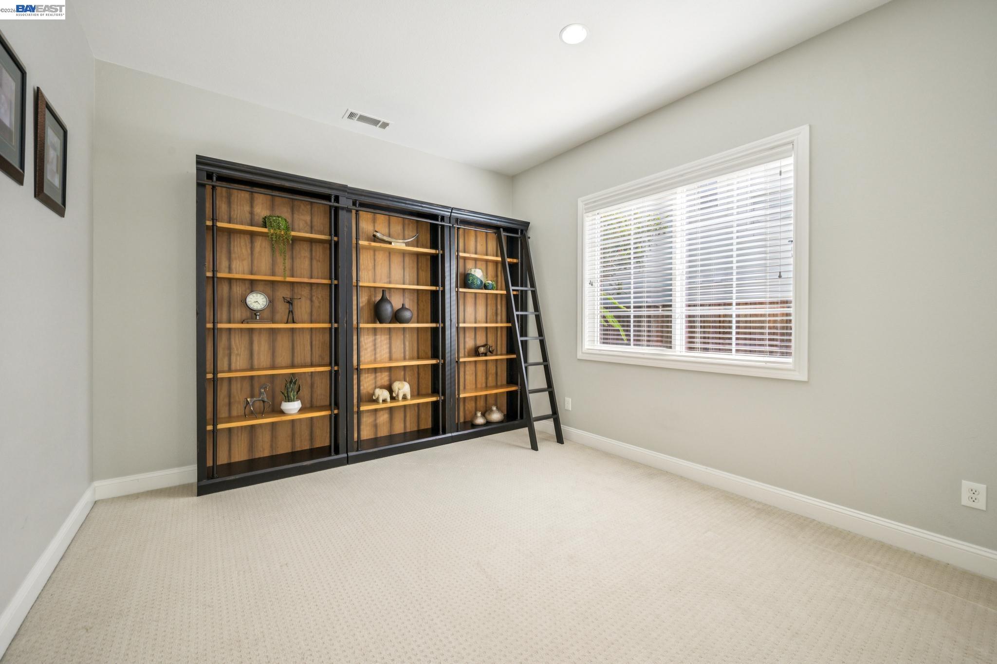 2811 E Sugar Hill Ter