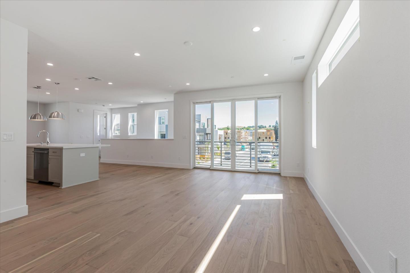 702 Fin Court