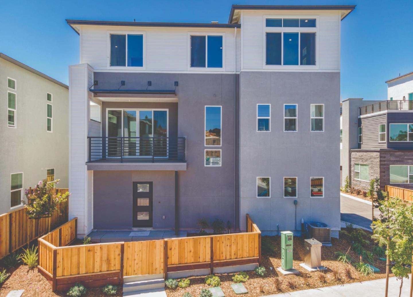 702 Fin Court