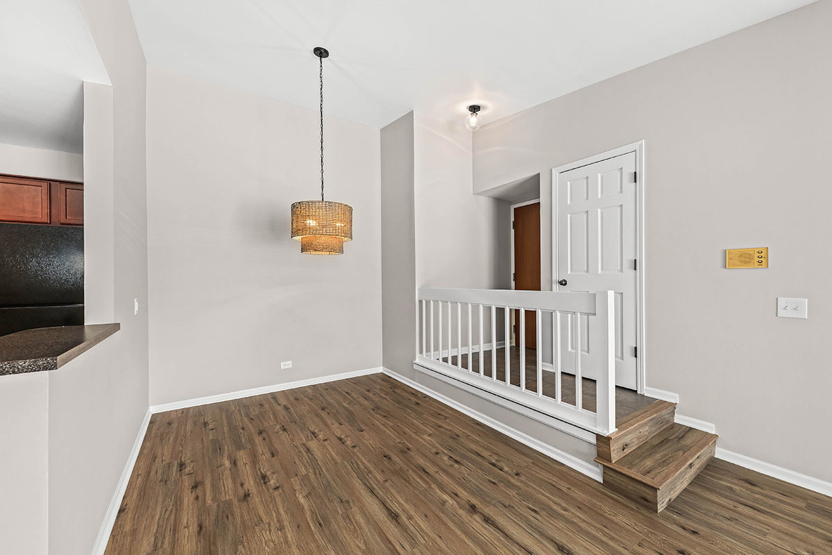 1561 Raymond Drive Unit: 203