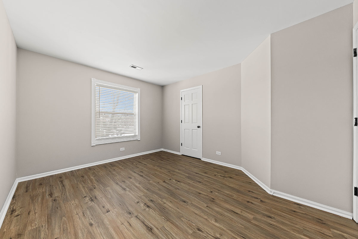 1561 Raymond Drive Unit: 203