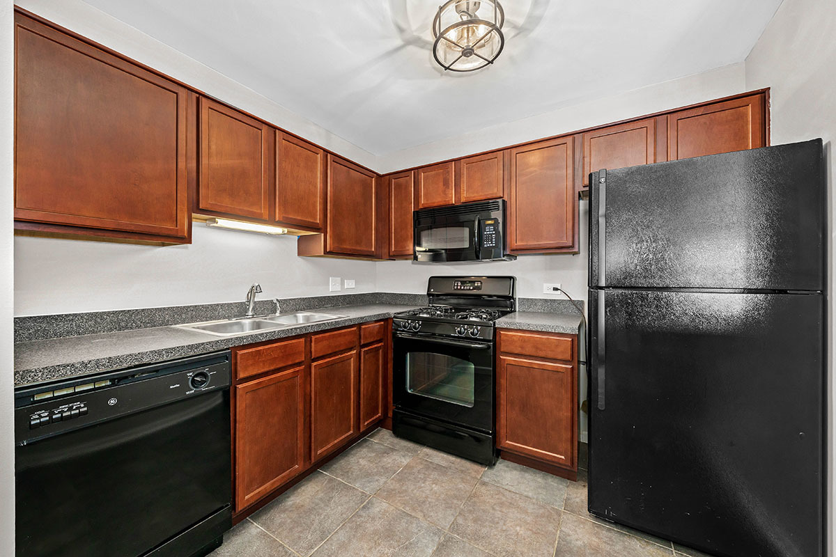 1561 Raymond Drive Unit: 203