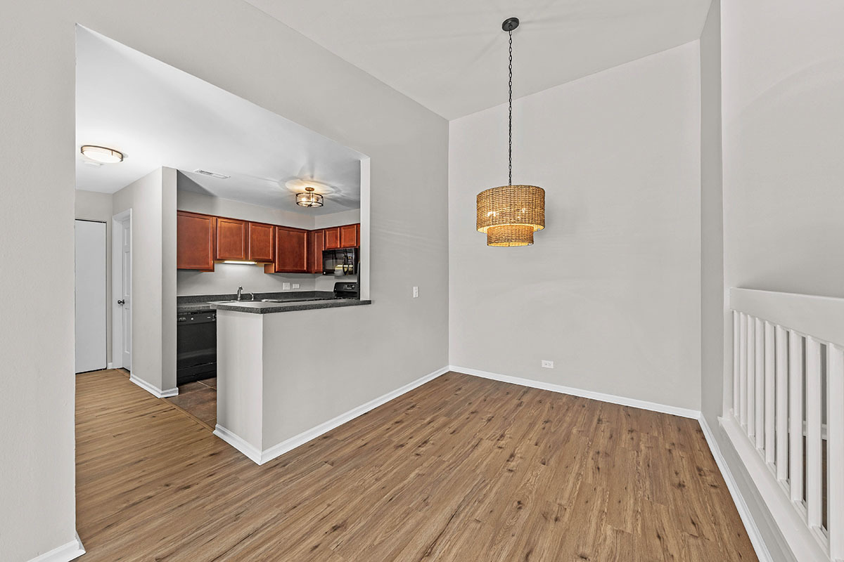 1561 Raymond Drive Unit: 203