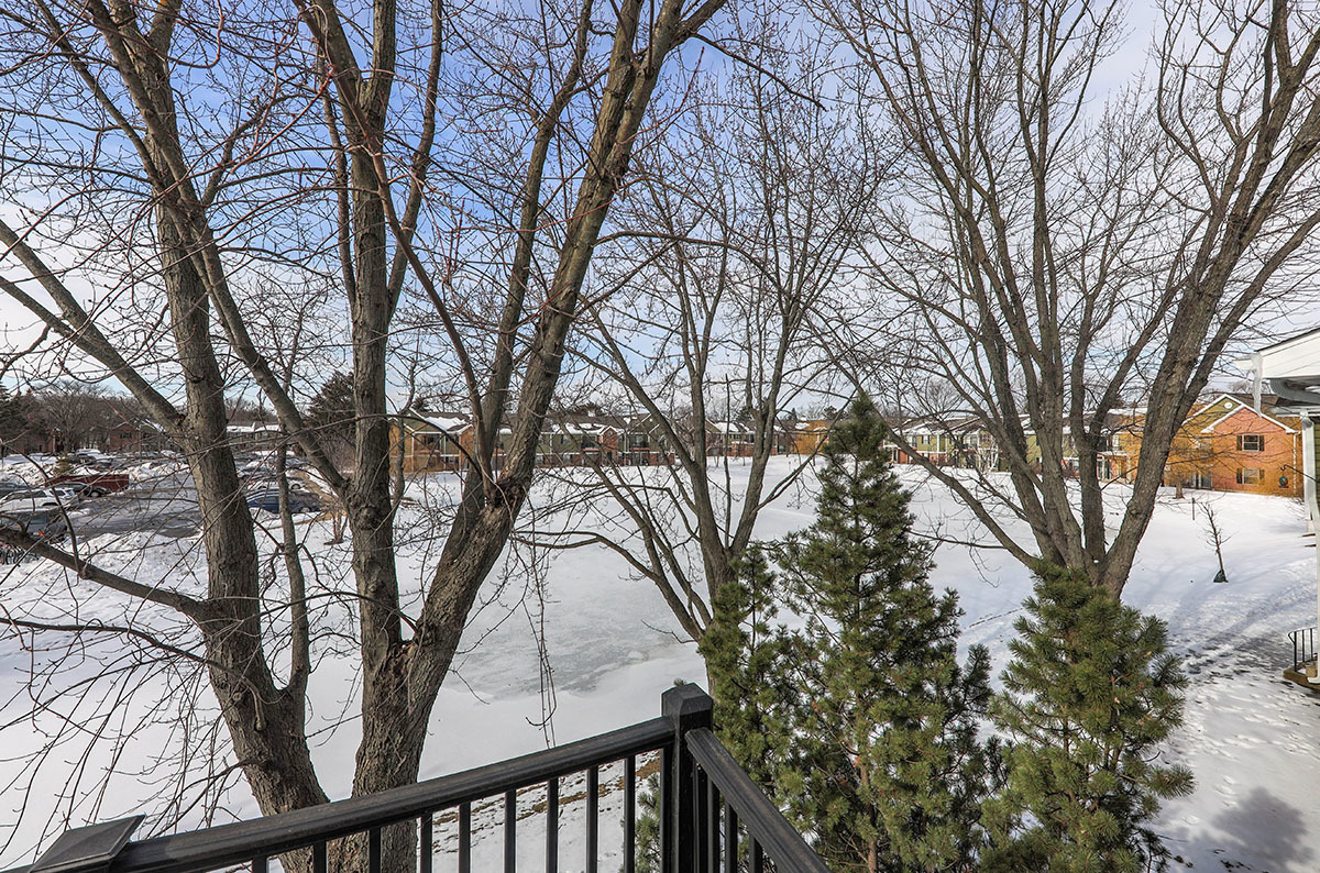 1561 Raymond Drive Unit: 203