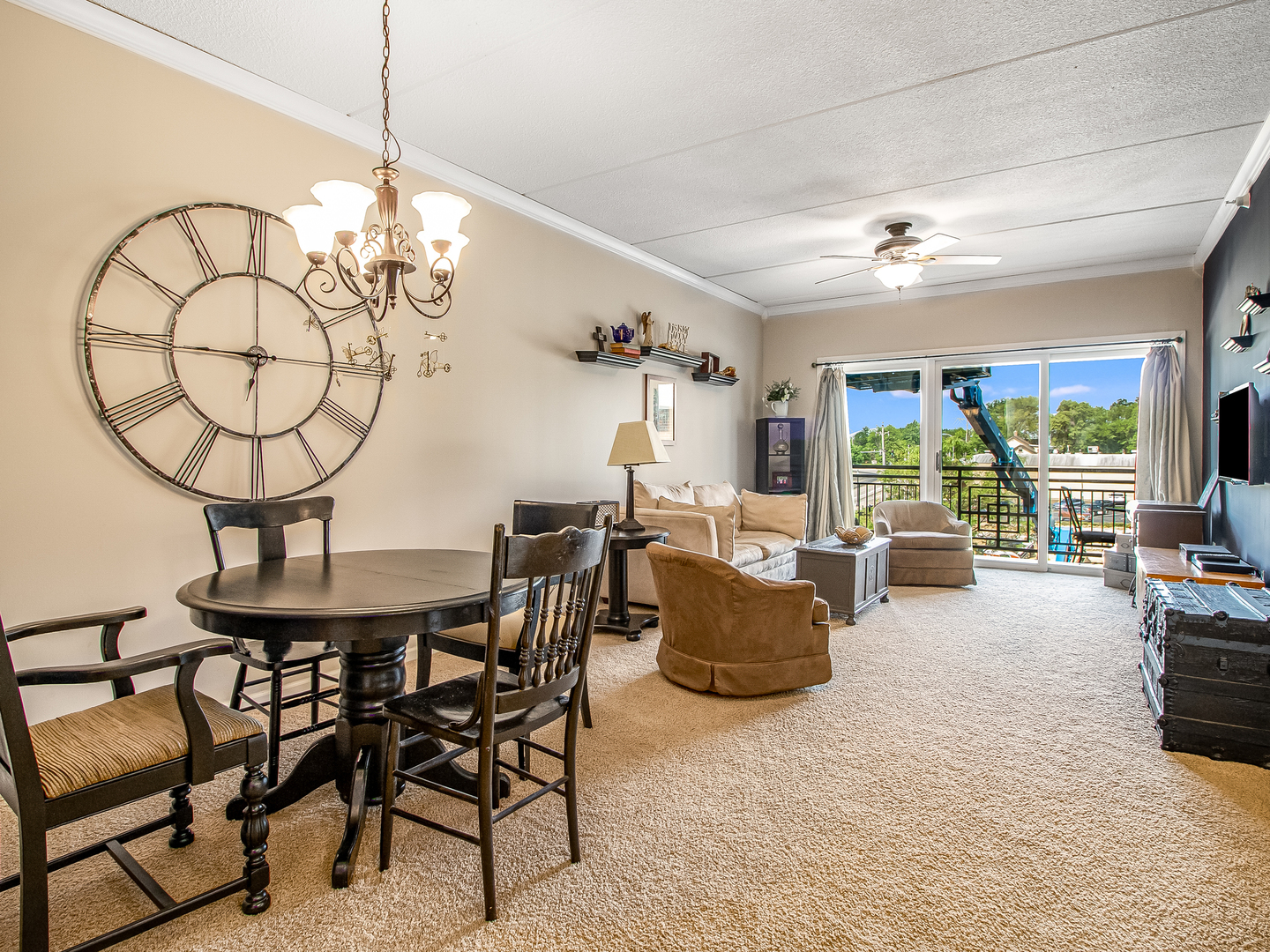 515 MAIN Street Unit: 312