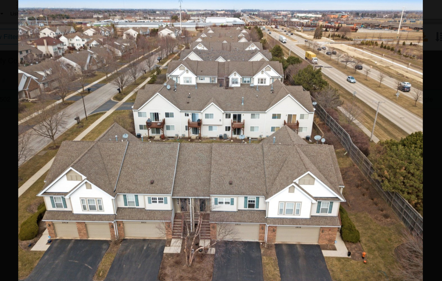 2933 Saganashkee Lane