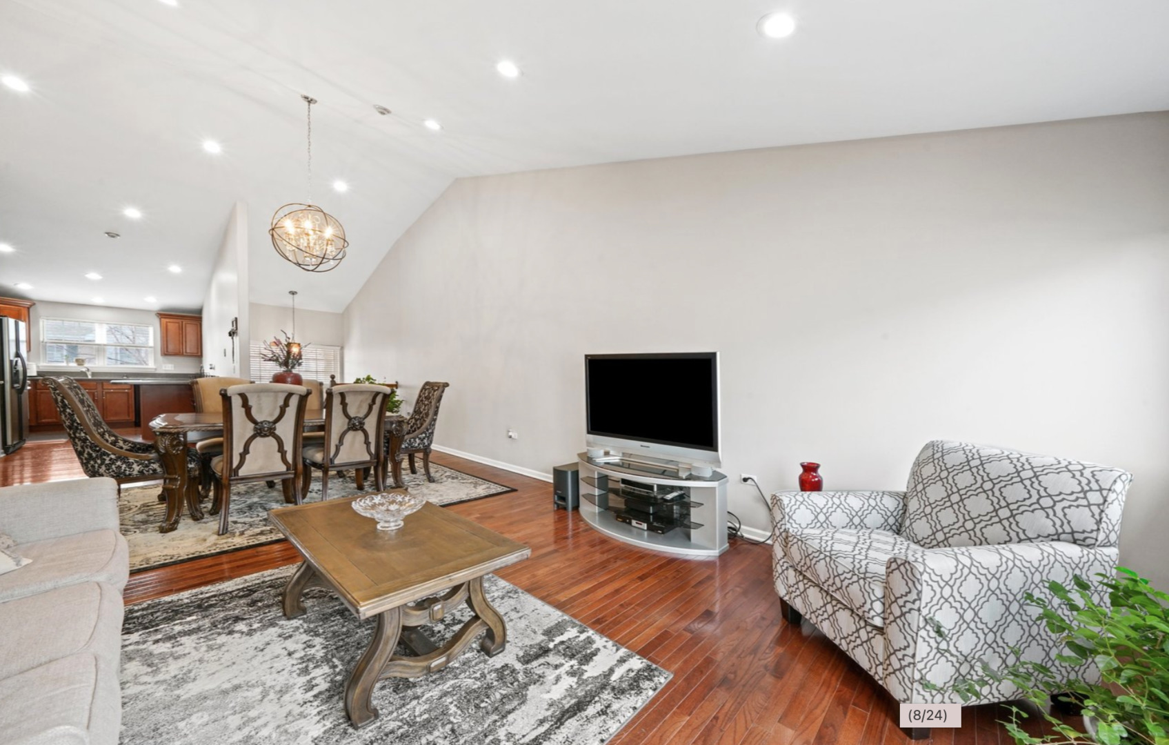 2933 Saganashkee Lane