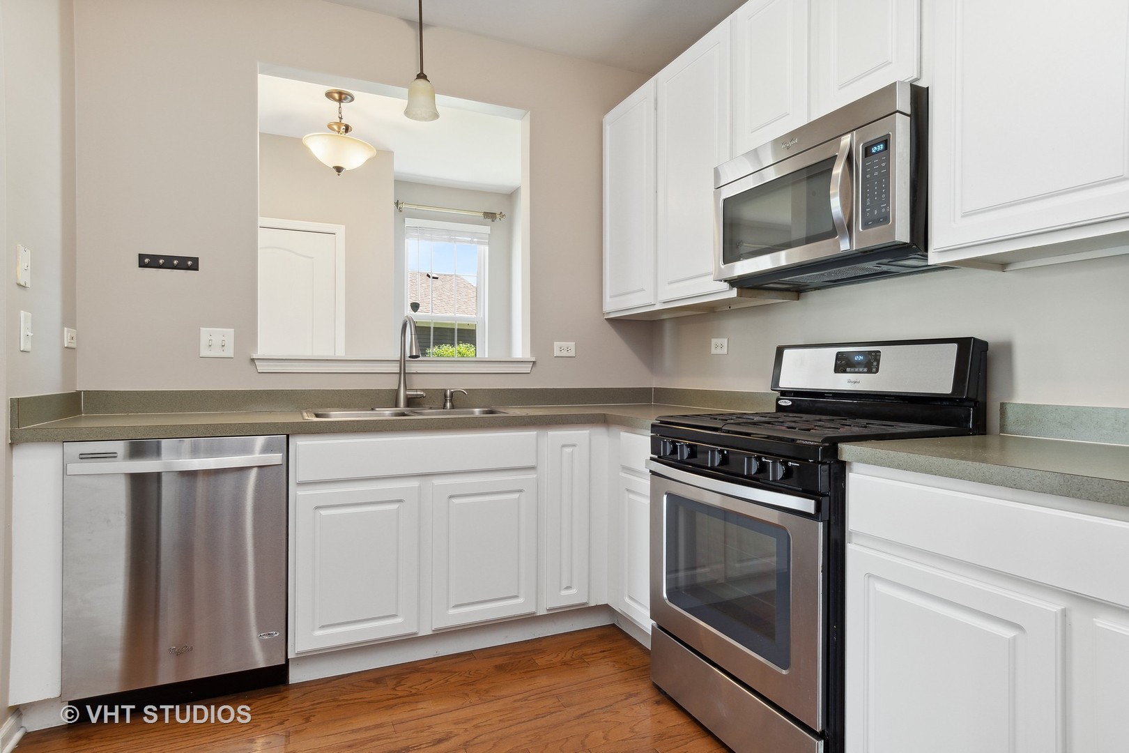 2442 Golf Ridge Circle