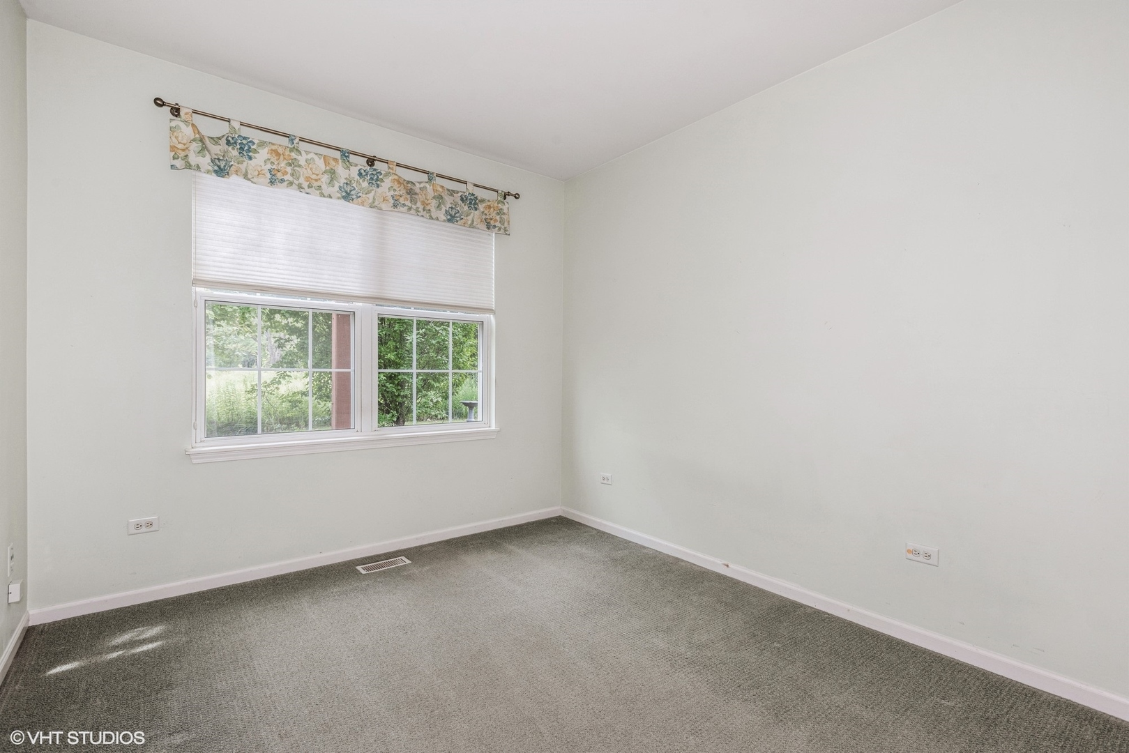 2405 Golf Ridge Circle