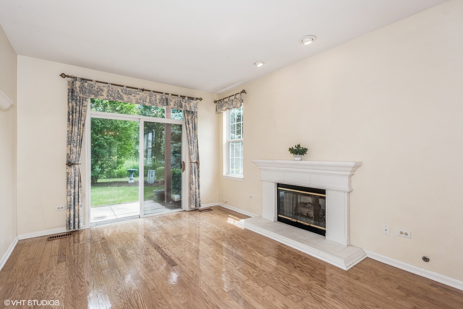 2405 Golf Ridge Circle