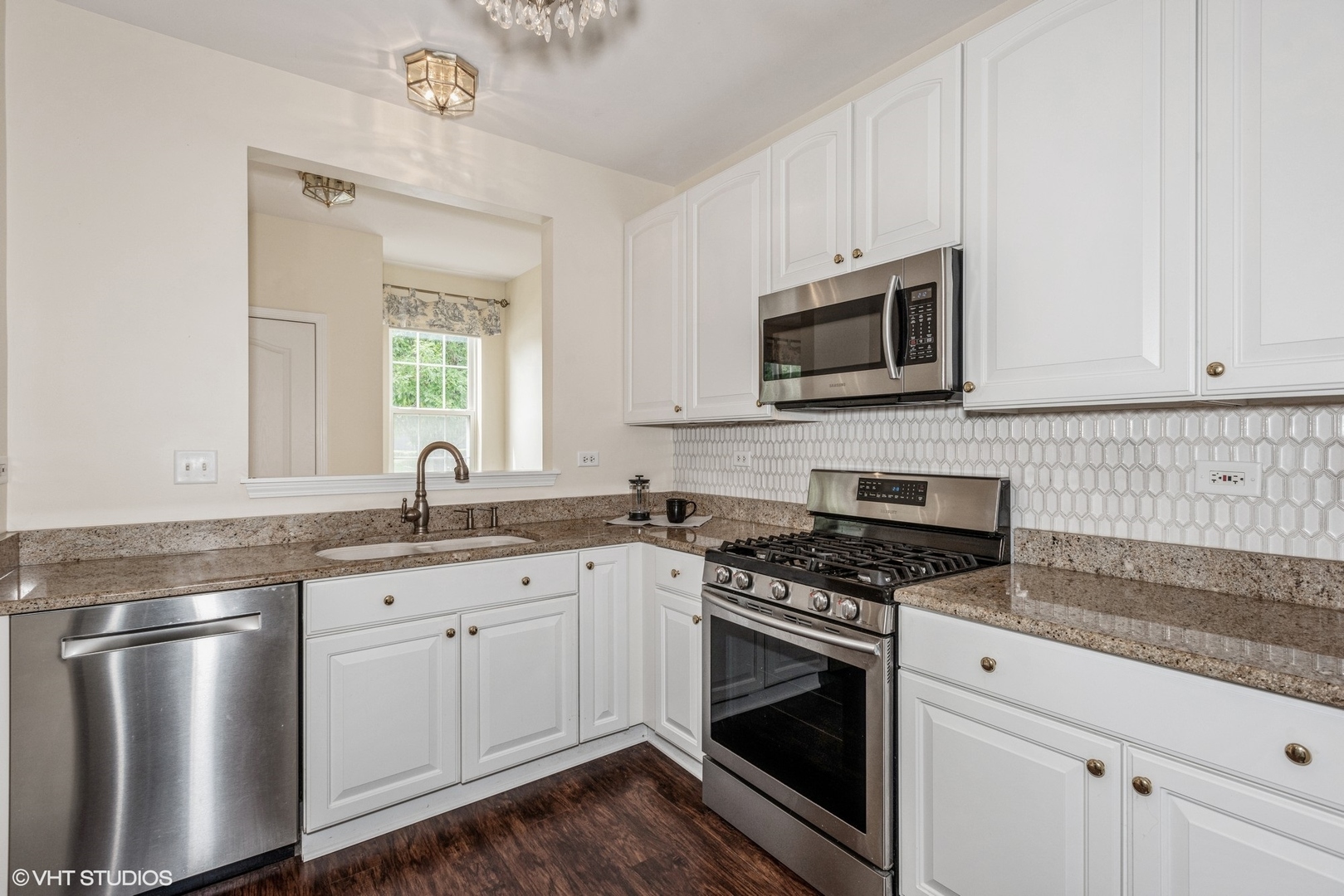 2405 Golf Ridge Circle