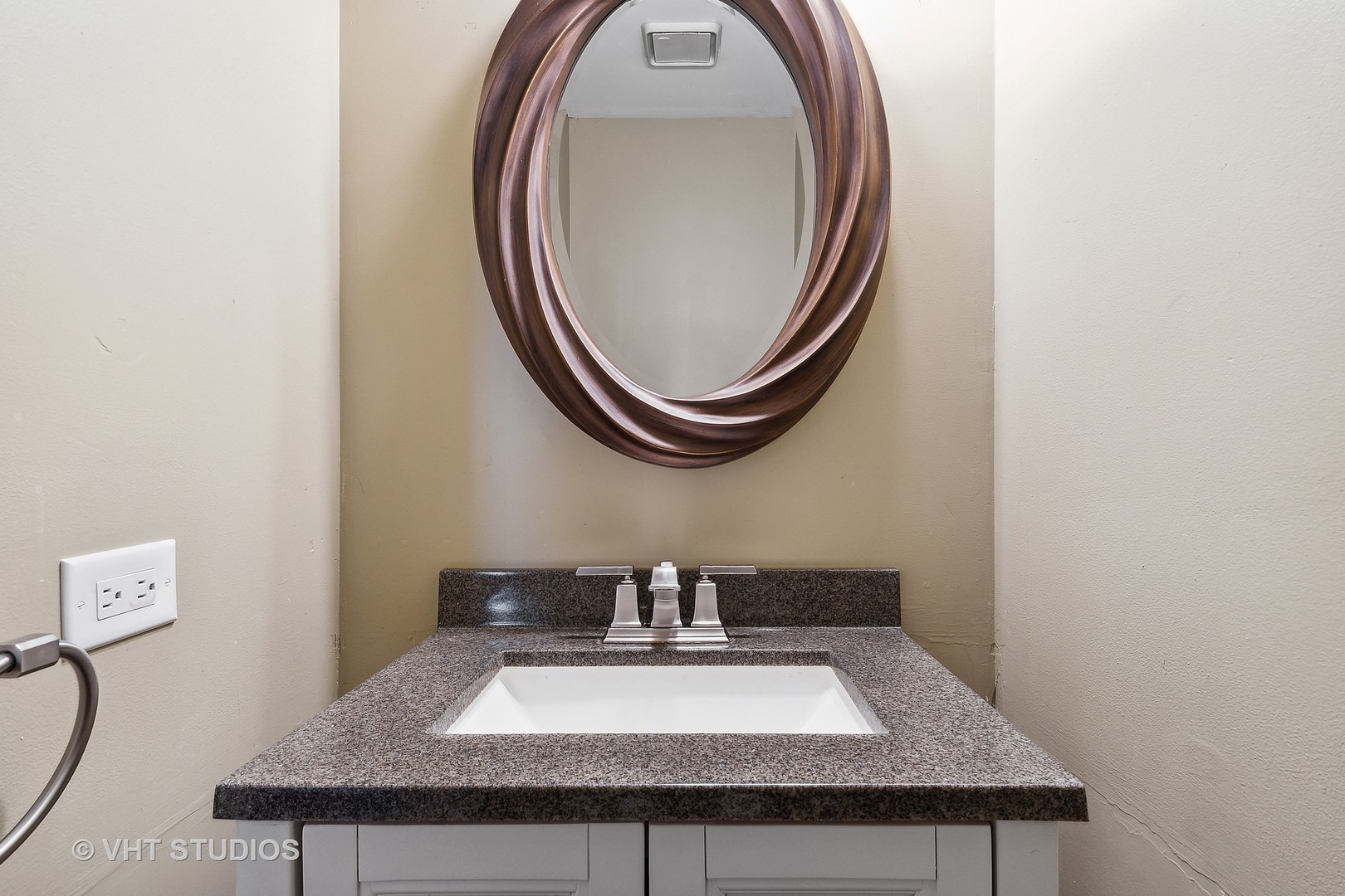 514 SPRINGHILL Circle