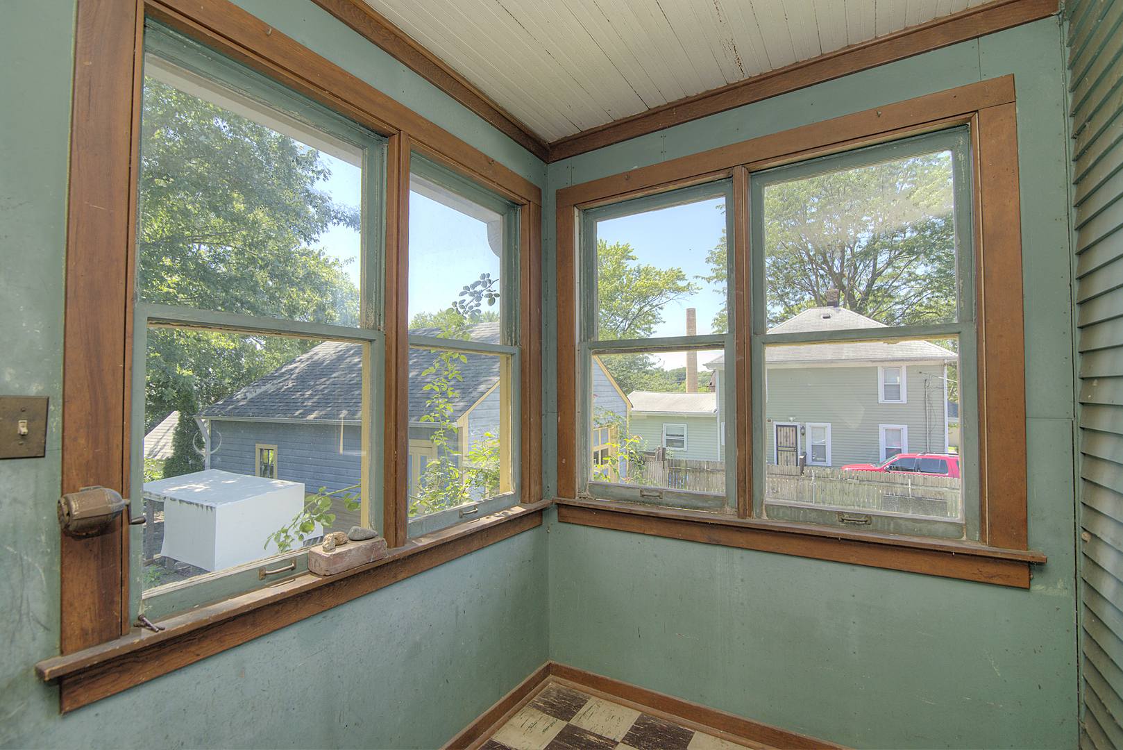 527 N Washington Avenue