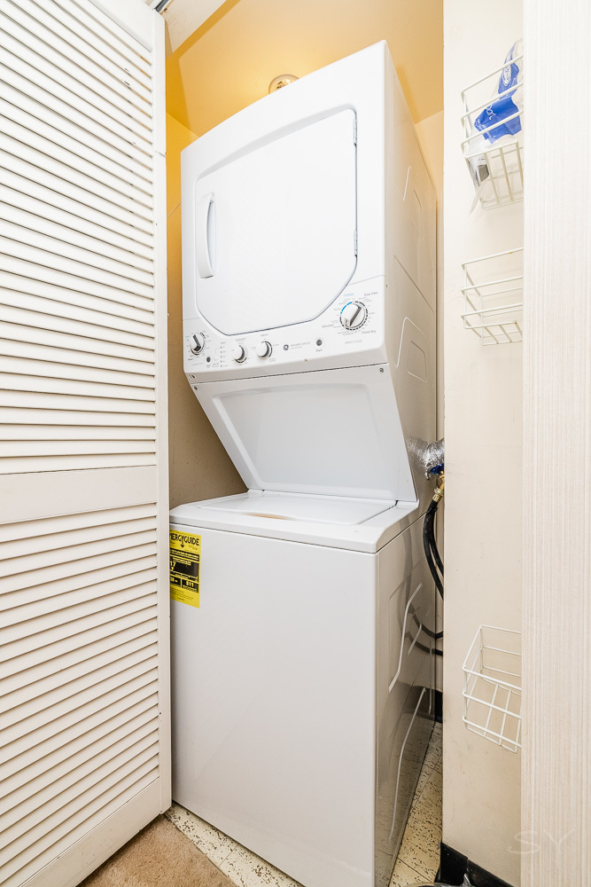 77 Lake Hinsdale Drive Unit: 305