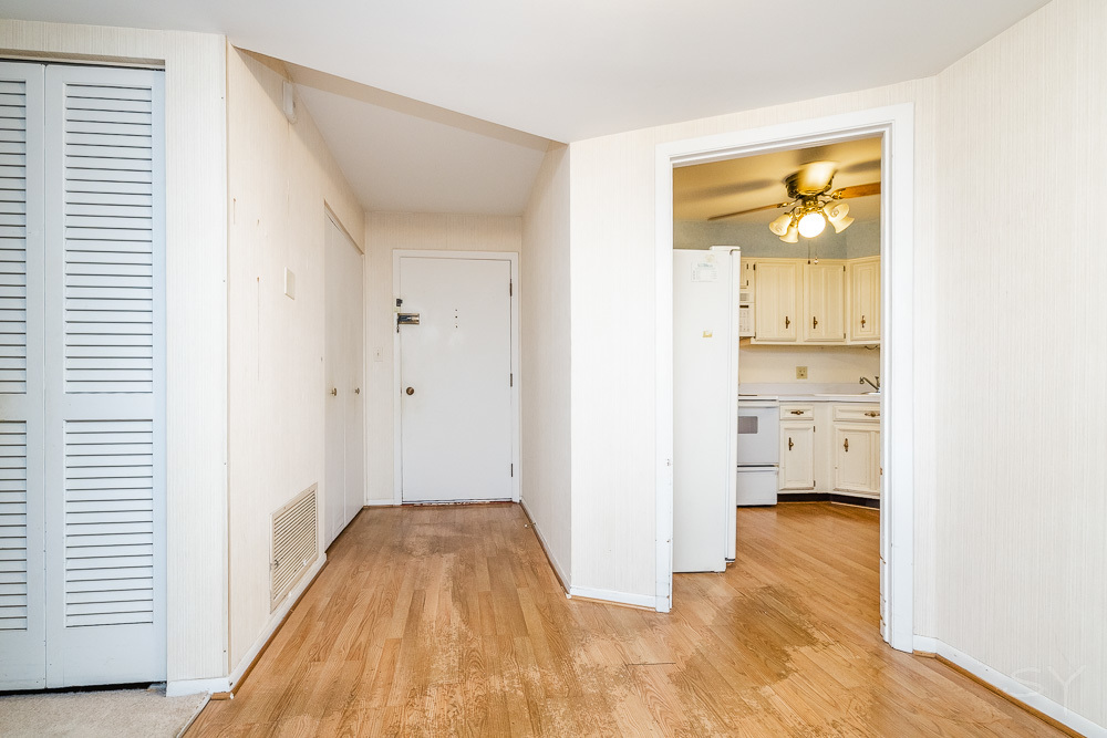 77 Lake Hinsdale Drive Unit: 305