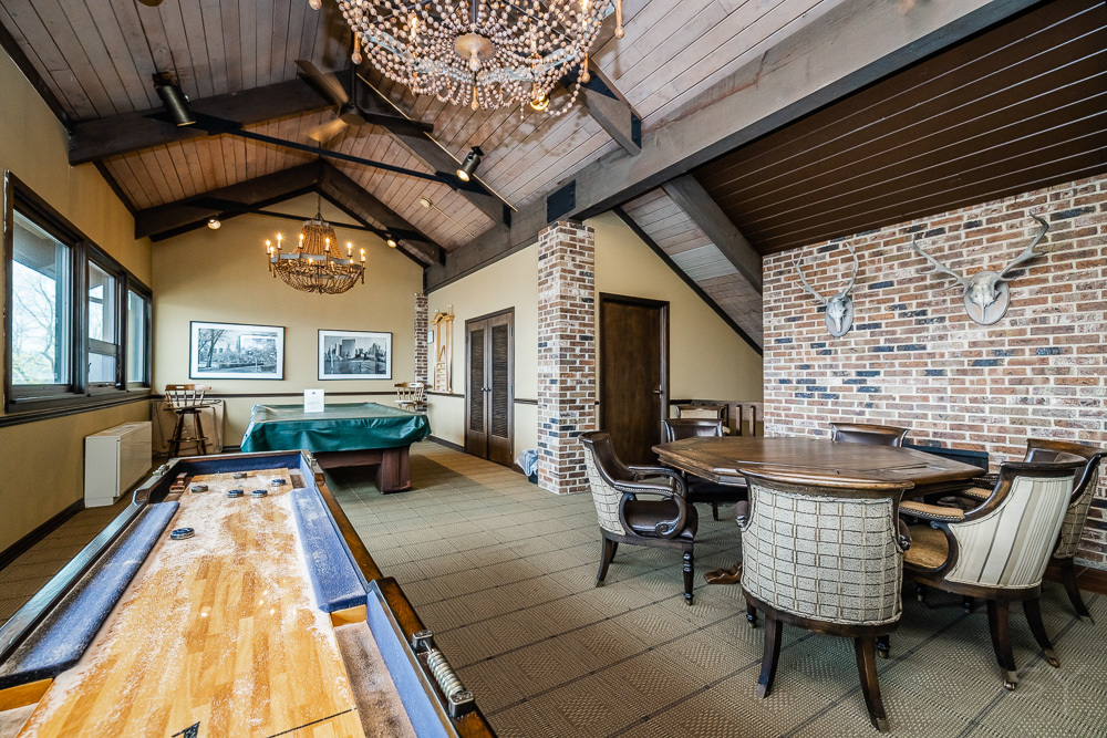 77 Lake Hinsdale Drive Unit: 305