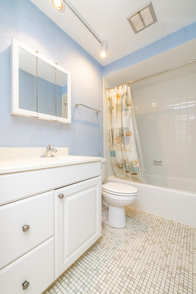 77 Lake Hinsdale Drive Unit: 305