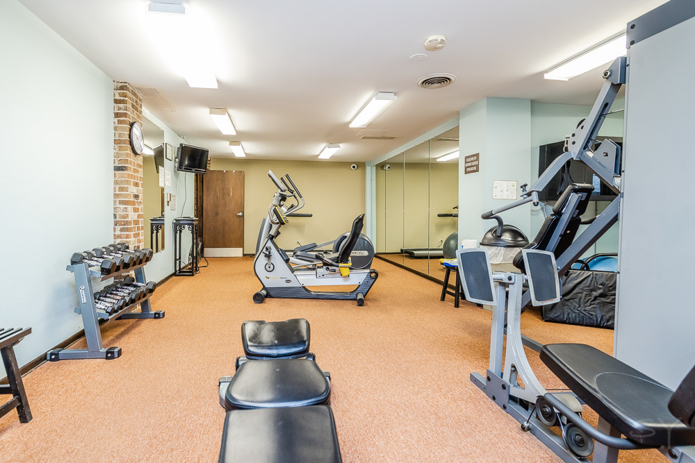 77 Lake Hinsdale Drive Unit: 305