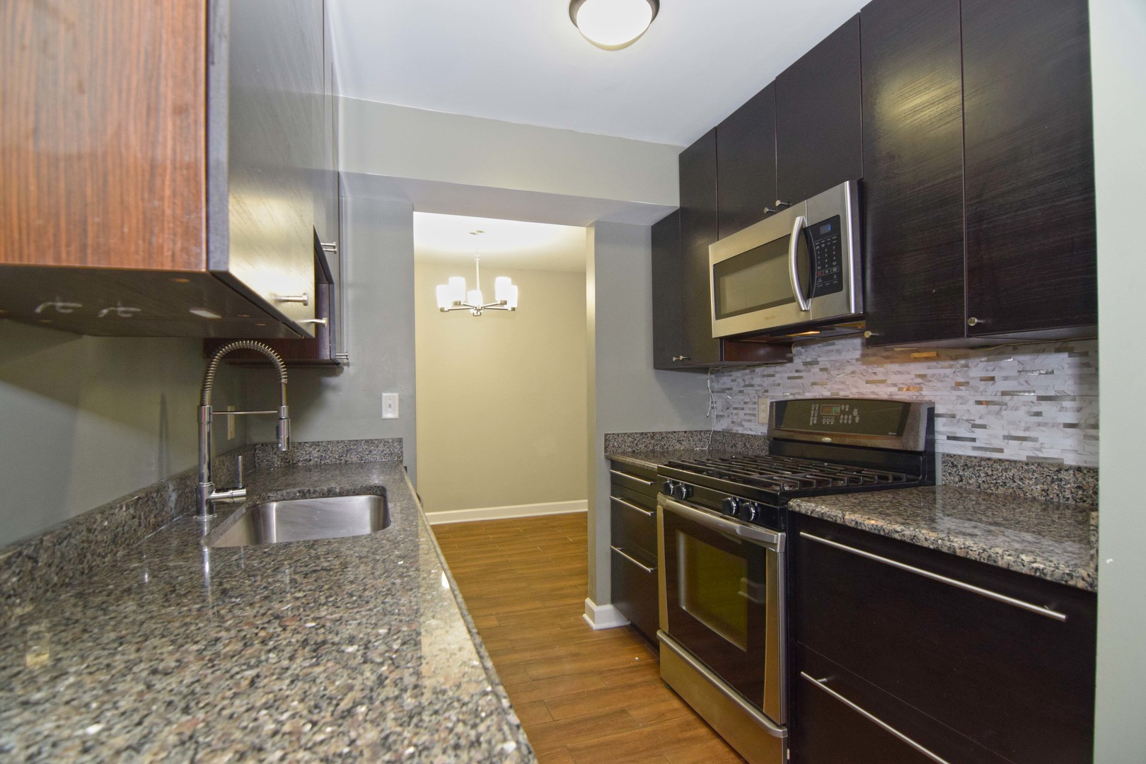 1925 TALL OAKS Drive Unit: 1703