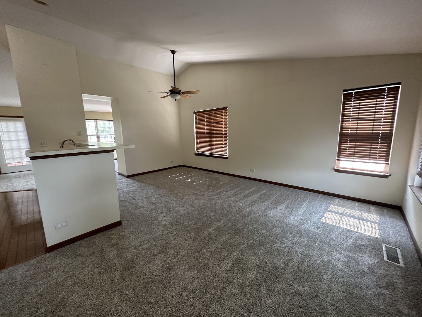 2418 Oneida Lane Unit: 2418