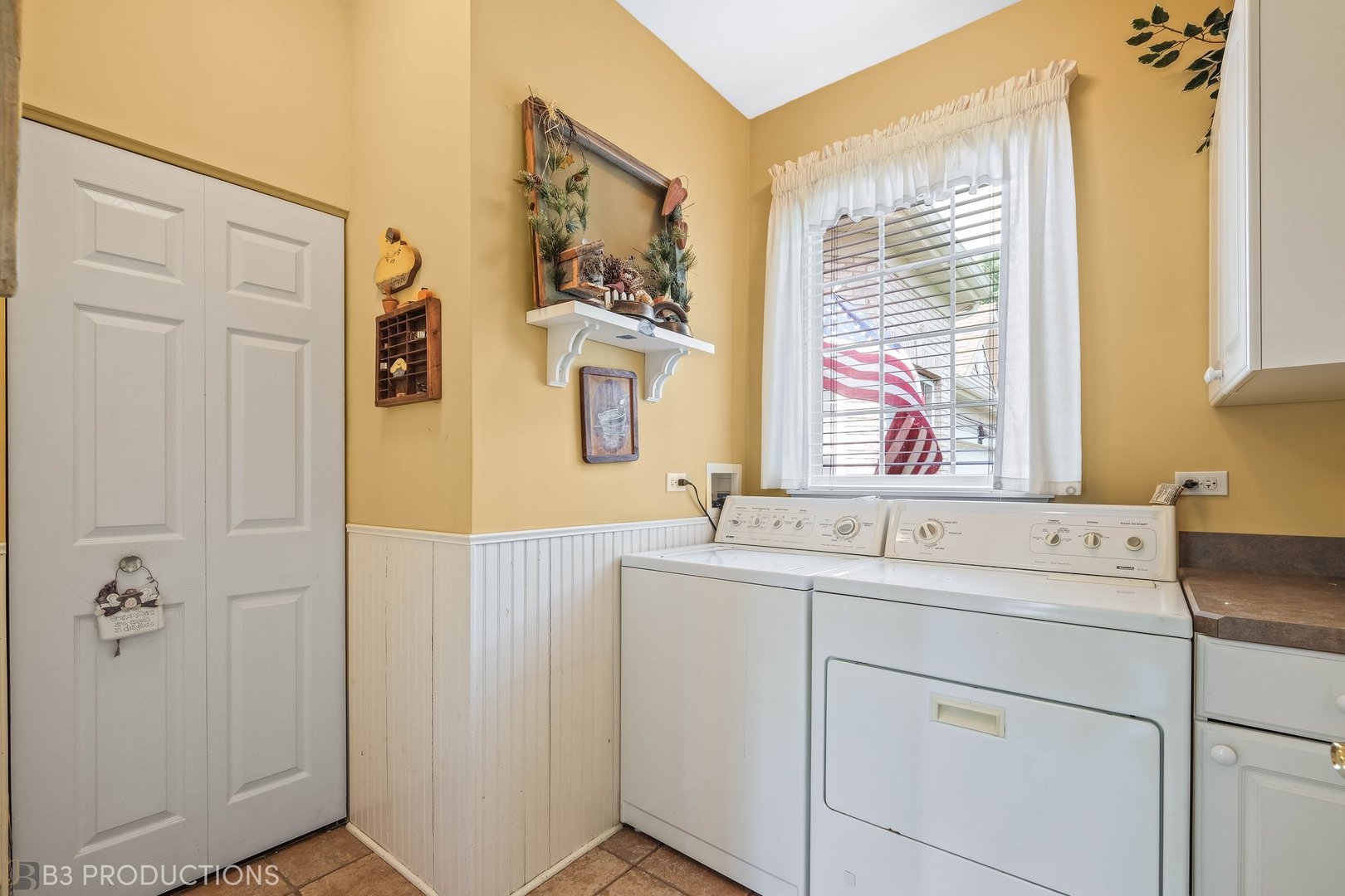 21513 W Juniper Court