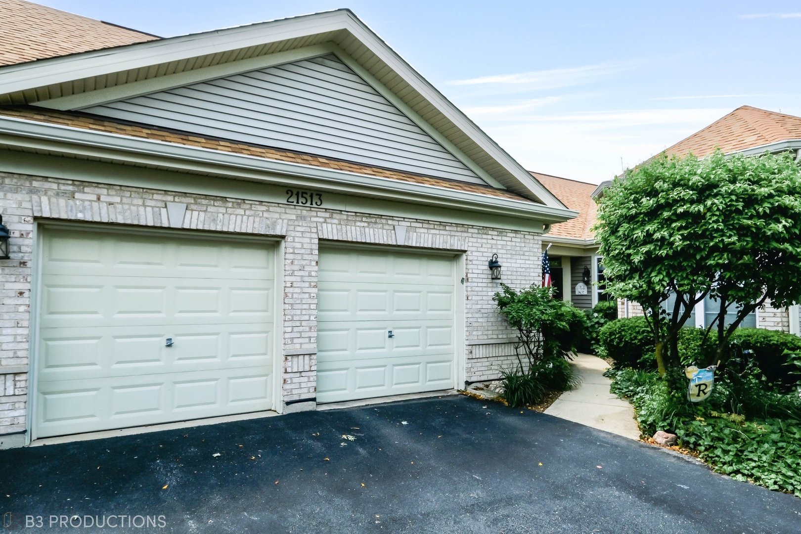 21513 W Juniper Court