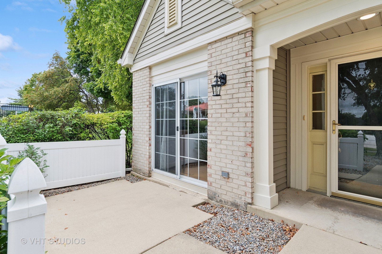 20901 W Snowberry Lane