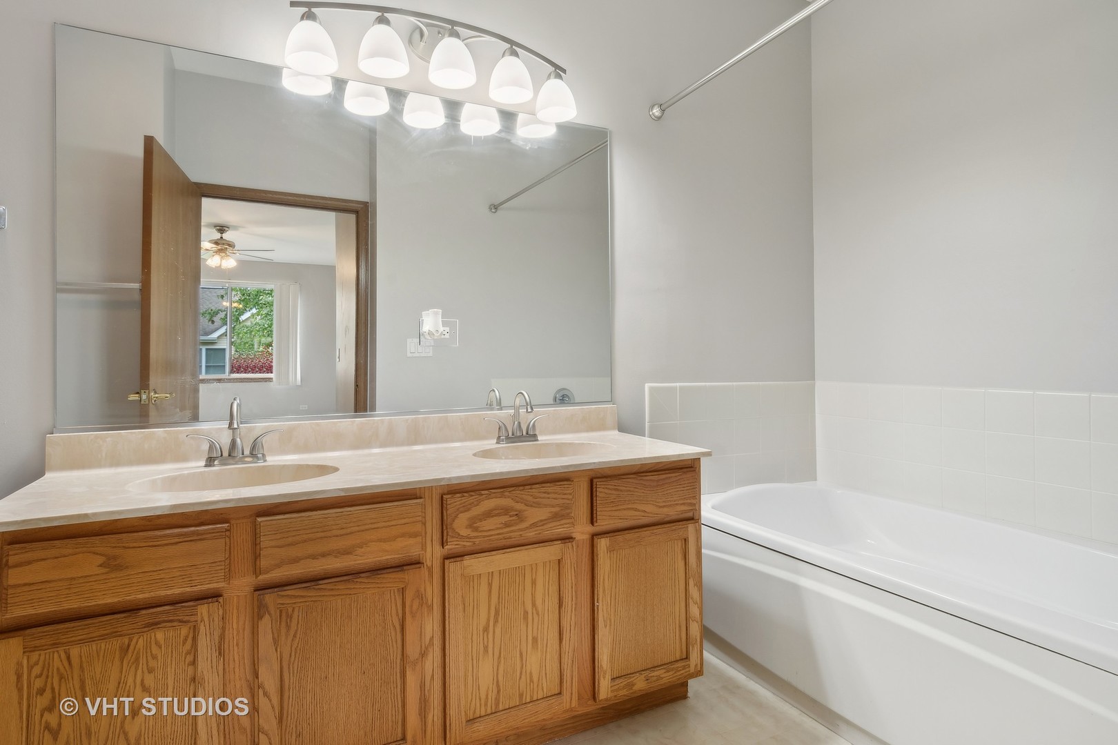 20901 W Snowberry Lane