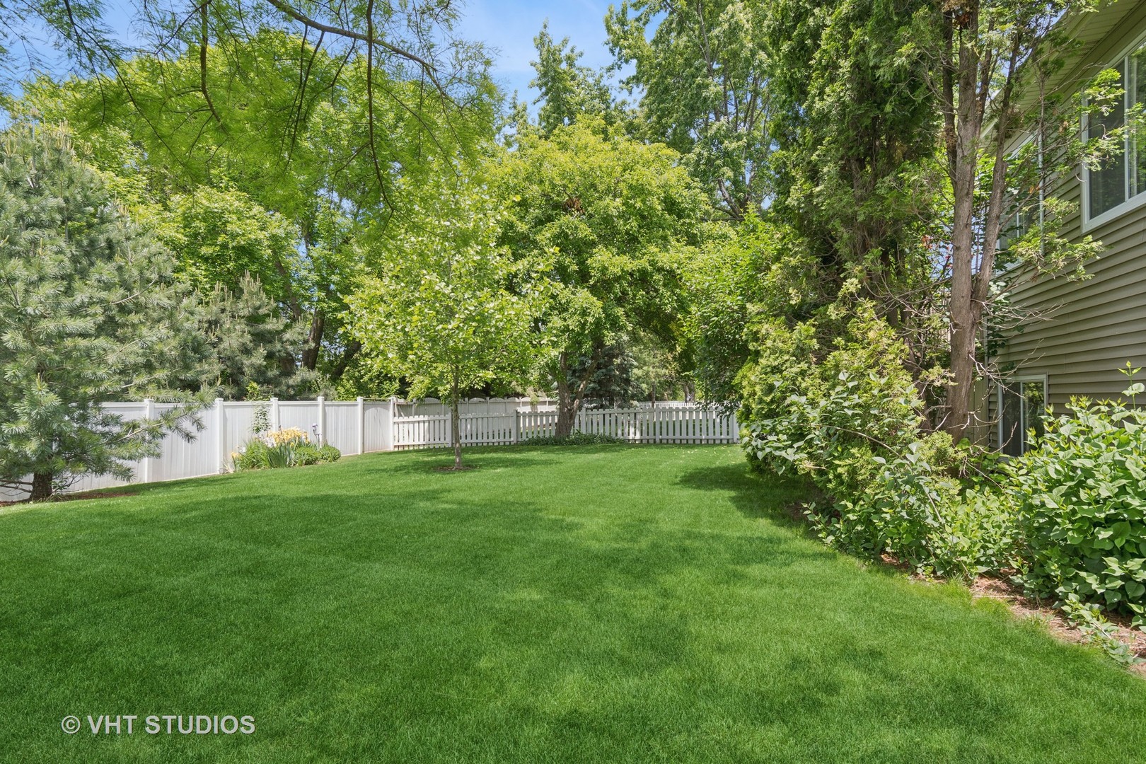 6S024 Westwind Drive