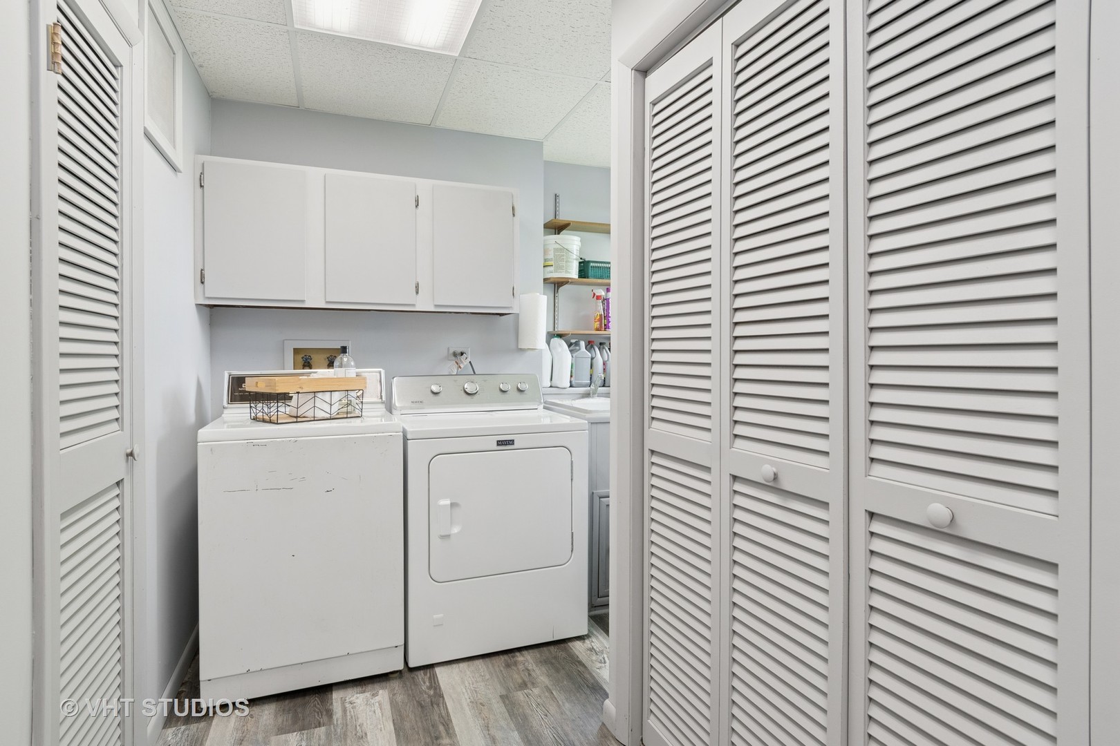 6S024 Westwind Drive