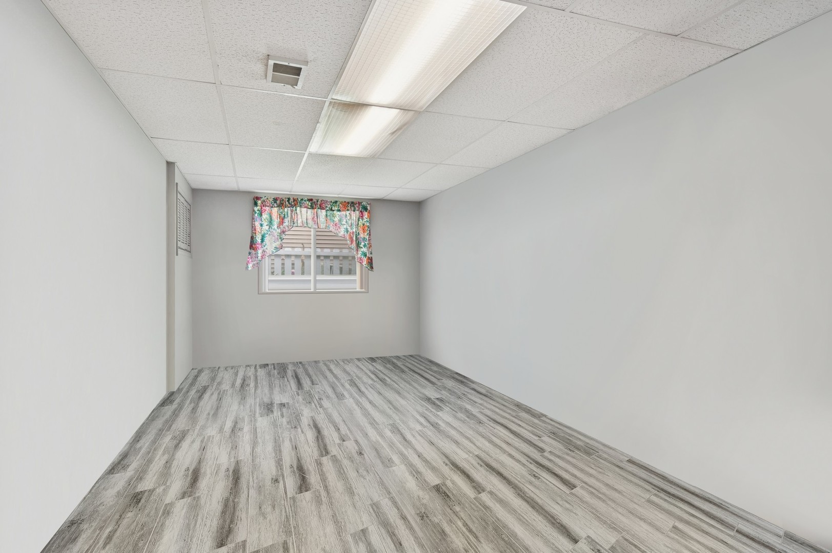 6S024 Westwind Drive